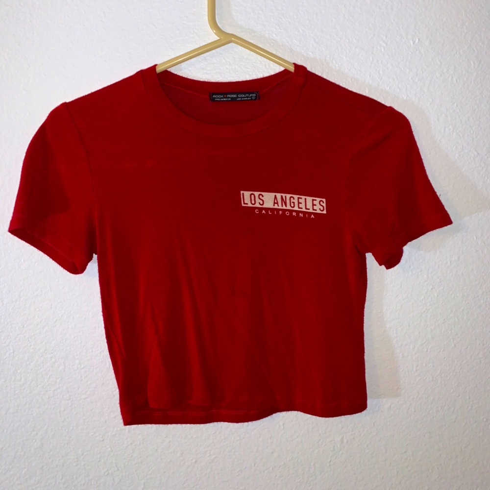 Tilly’s red crop top